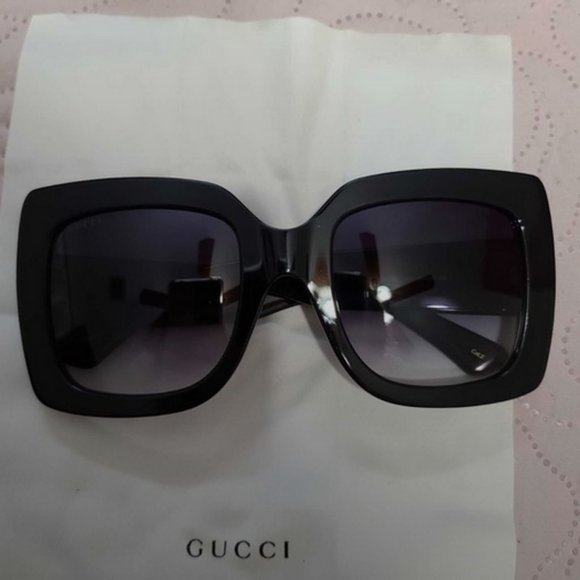 BLOGGERS FAVORITE Gucci Sunglasse